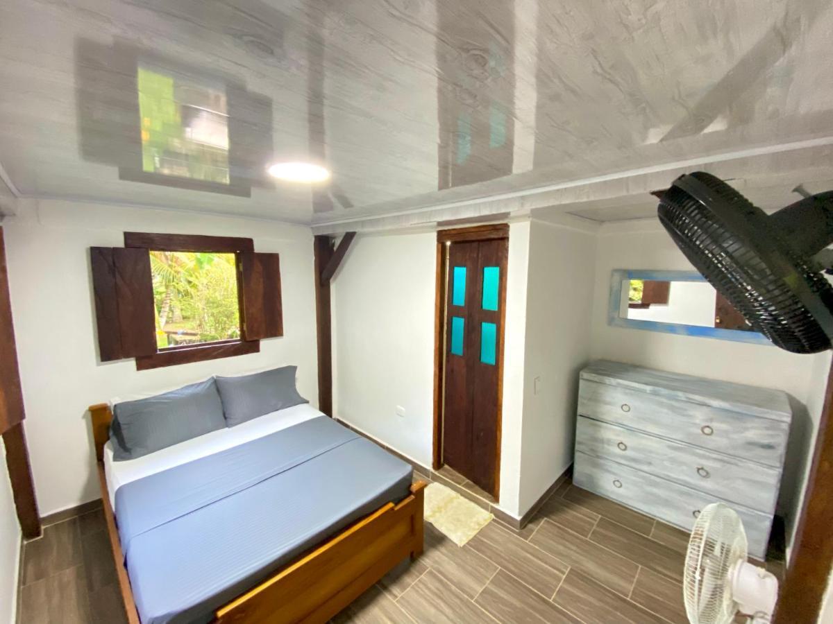 Hostal Portal Del Sol Капургана Экстерьер фото
